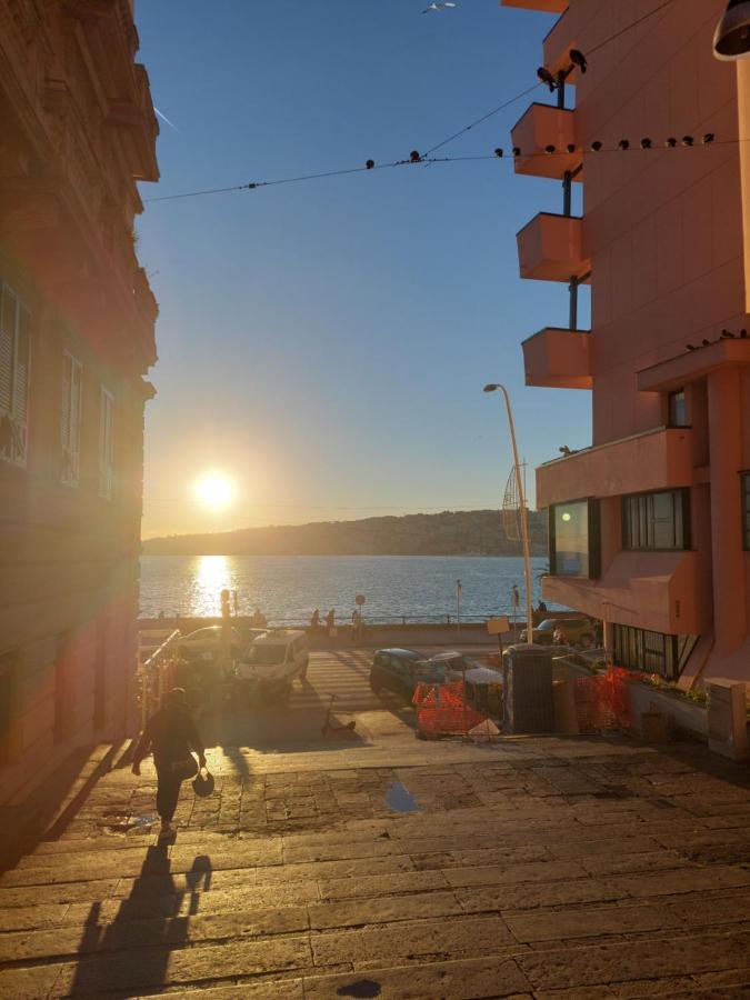 The Heart Of Naples - Neapolitana Apartment Ngoại thất bức ảnh